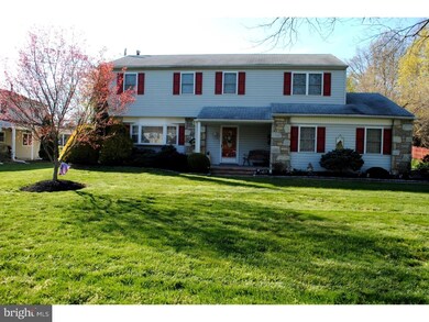 3950 Countrywood Ln, Hatboro, PA 19040 - photo 2
