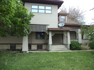 328 Pickett St, Chenoa, IL 61726 - photo 2