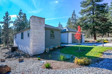 1092 Timber Ridge Loop, Klamath Falls, OR 97601 - photo 4