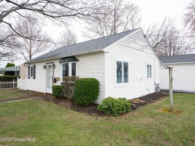 1 Kings Ct, Albany, NY 12211 - photo 2