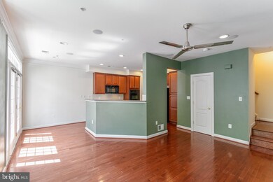 3543 Carriage Walk Ln unit 70-G, Laurel, MD 20724 - photo 5