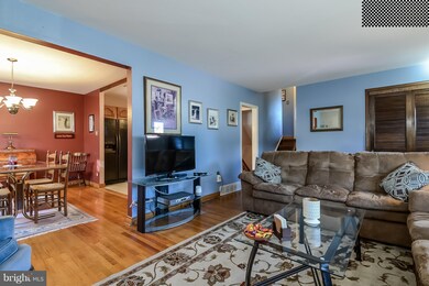 888 Mearns Rd, Warminster, PA 18974 - photo 5