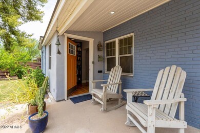 04-Front Porch