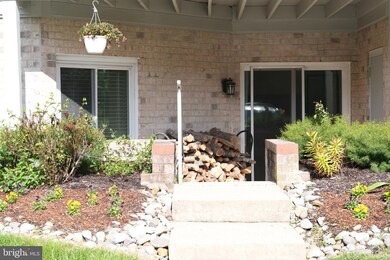 2217 Lowells Glen Rd unit D, Parkville, MD 21234 - photo 3