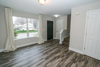 4906 Magnolia Blosson Blvd 3