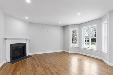 7 Railroad St unit 7, Pepperell, MA 01463 - photo 2