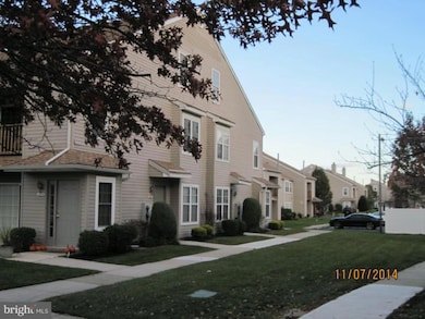 1803 Hawthorne Ct unit 1803, Sewell, NJ 08080 - photo 2