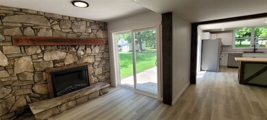 1010 S Main St, Linton, IN 47441 - photo 7