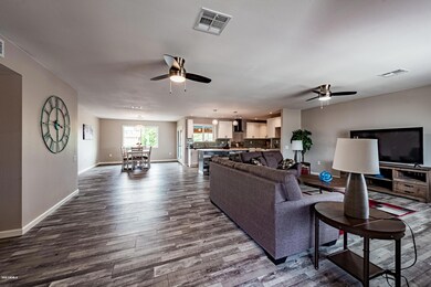 9529 W Appaloosa Dr, Sun City, AZ 85373 - photo 4