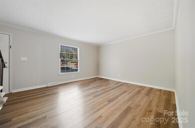 824 6th St NW unit 5, Hickory, NC 28601 - photo 4