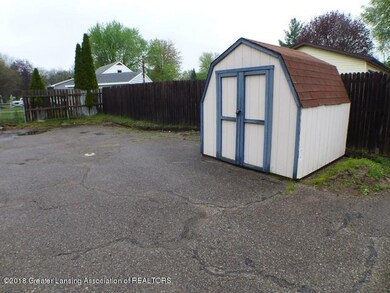 208 W Miller Rd, Lansing, MI 48911 - photo 4