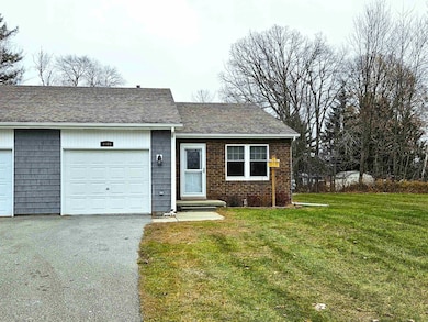 3865 Krafft Rd, Fort Gratiot, MI 48059 - photo 2