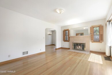 Nelson_220503_BrowneAve_Yakima_07