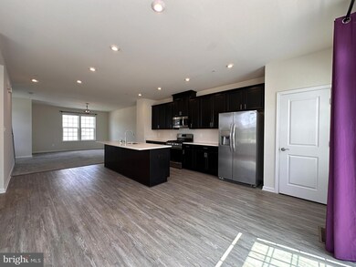 7101 Firwood Ln, Greater Landover, MD 20785 - photo 6