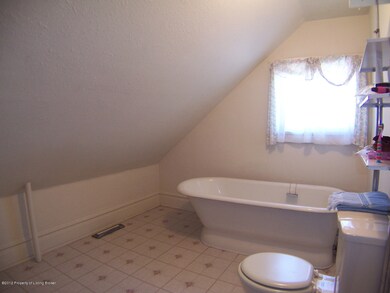 Upper Bathroom