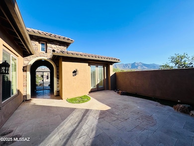 Courtyard & Guest House