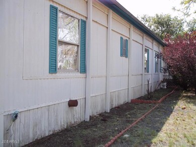 300 Laurel Ave, Ash Fork, AZ 86320 - photo 3