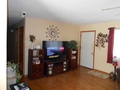 730 Walnut 002