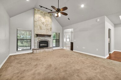 115 Hedges Cir, Weatherford, TX 76085 - photo 6