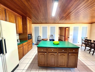 206 Ridge Cir, Dublin, GA 31021 - photo 6