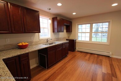 36 Knox St, Hanover Township, PA 18706 - photo 4