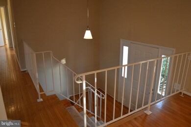 13403 Nickleson Dr, Woodbridge, VA 22193 - photo 4