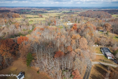 5480 Bartlett Rd, Algood, TN 38501 - photo 7