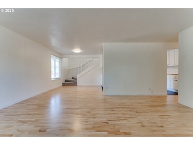 395 Fairway Loop, Eugene, OR 97401 - photo 4