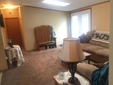 462 Coshocton Ave, Thornville, OH 43076 - photo 3