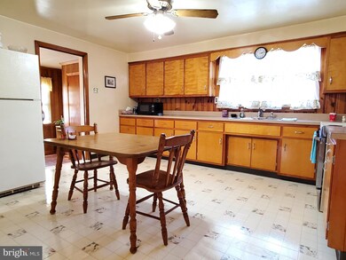 36 Black Matt Rd, Douglassville, PA 19518 - photo 6