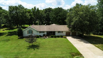 108 Southwest Dr, Harrisburg, IL 62946 - photo 2