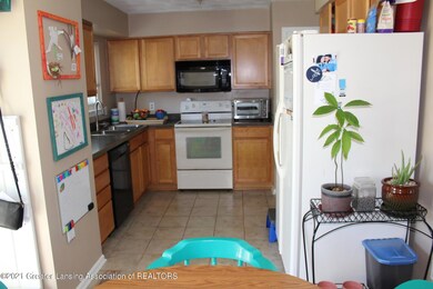 6009 Chesapeake Dr, Lansing, MI 48911 - photo 7