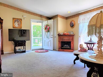 104 Nuthatch Ct W, Bechtelsville, PA 19505 - photo 6