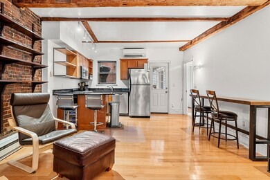 8 Moon St unit 1, Boston, MA 02113 - photo 4