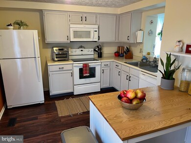 211 Lodgecliff Ct, Abingdon, MD 21009 - photo 4