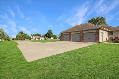 1708 Cedar Ridge Rd, Parsons, KS 67357 - photo 5