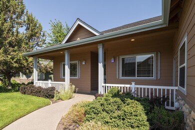 4019 SW Tommy Armour Ln, Redmond, OR 97756 - photo 2