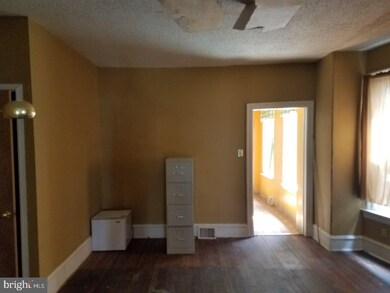 5339 Wingohocking Terrace, Philadelphia, PA 19144 - photo 4