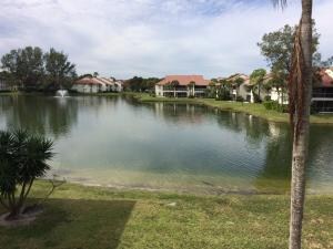 292 Cypress Point Dr, Palm Beach Gardens, FL 33418 - photo 2