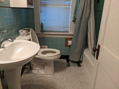 105 Warren St, Fitchburg, MA 01420 - photo 6