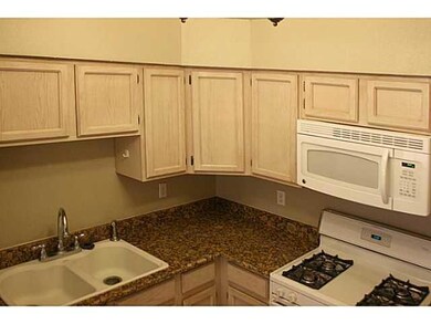 Kitchen. Nice Cabinets