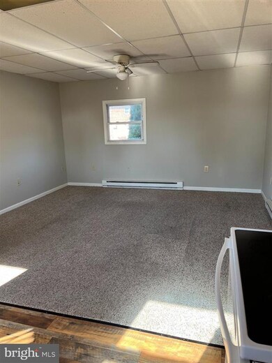 4877 Kutztown Rd unit 2B, Temple, PA 19560 - photo 3