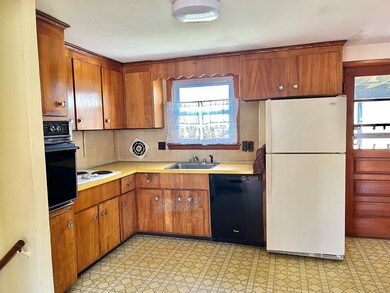 49 Rose Way, Holbrook, MA 02343 - photo 4