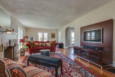 213 Cedar St, Three Oaks, MI 49128 - photo 4