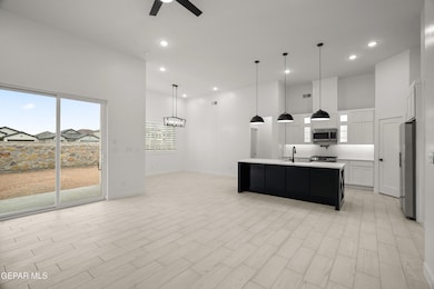 1800 Schyler Love Ln, El Paso, TX 79928 - photo 7