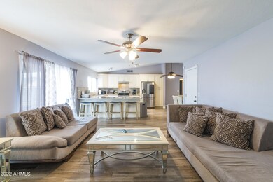 1642 W Chilton st-37