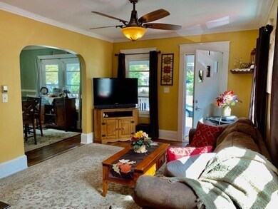 31 Charpentier Blvd, Chicopee, MA 01013 - photo 5