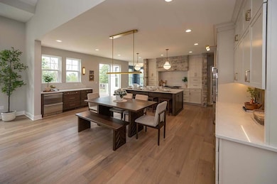 N66W21471 Sagebrush Dr, Menomonee Falls, WI 53051 - photo 7