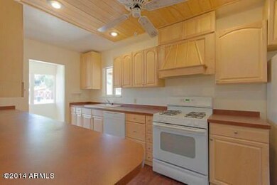 cactus wren kitchen