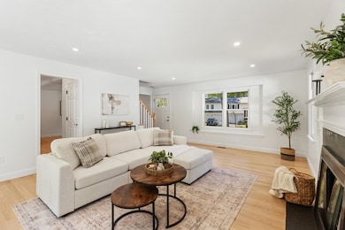 262 Parkerville Rd, Southborough, MA 01772 - photo 6